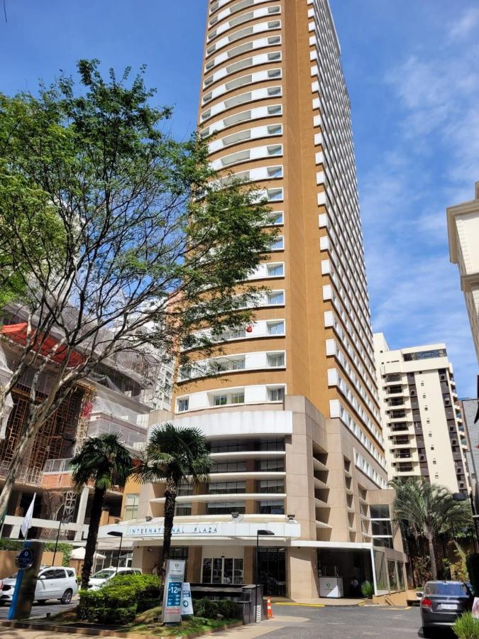 Elegant Flat Internacional Plaza-garagem E Piscina São Paulo