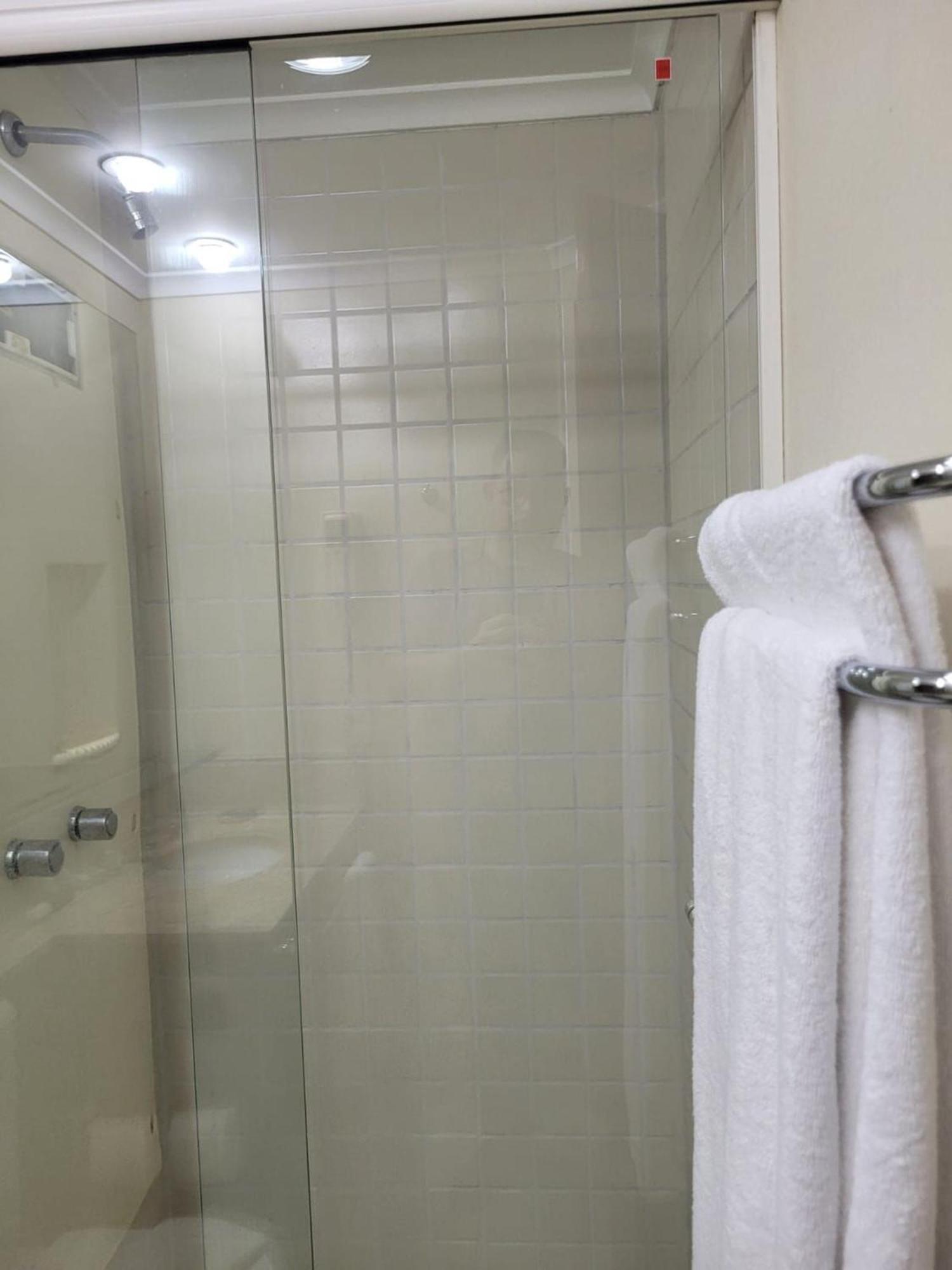 Elegant Flat Internacional Plaza-garagem E Piscina Hotel *